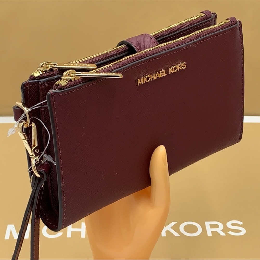 MICHAEL KORS LG DOUBLE ZIP WRISTLET DARK CHERRY MERLOT MULBERRY PHONE HOLDER NWT - Picture 9 of 16
